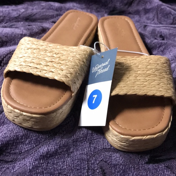 Sandals - Picture 2 of 3